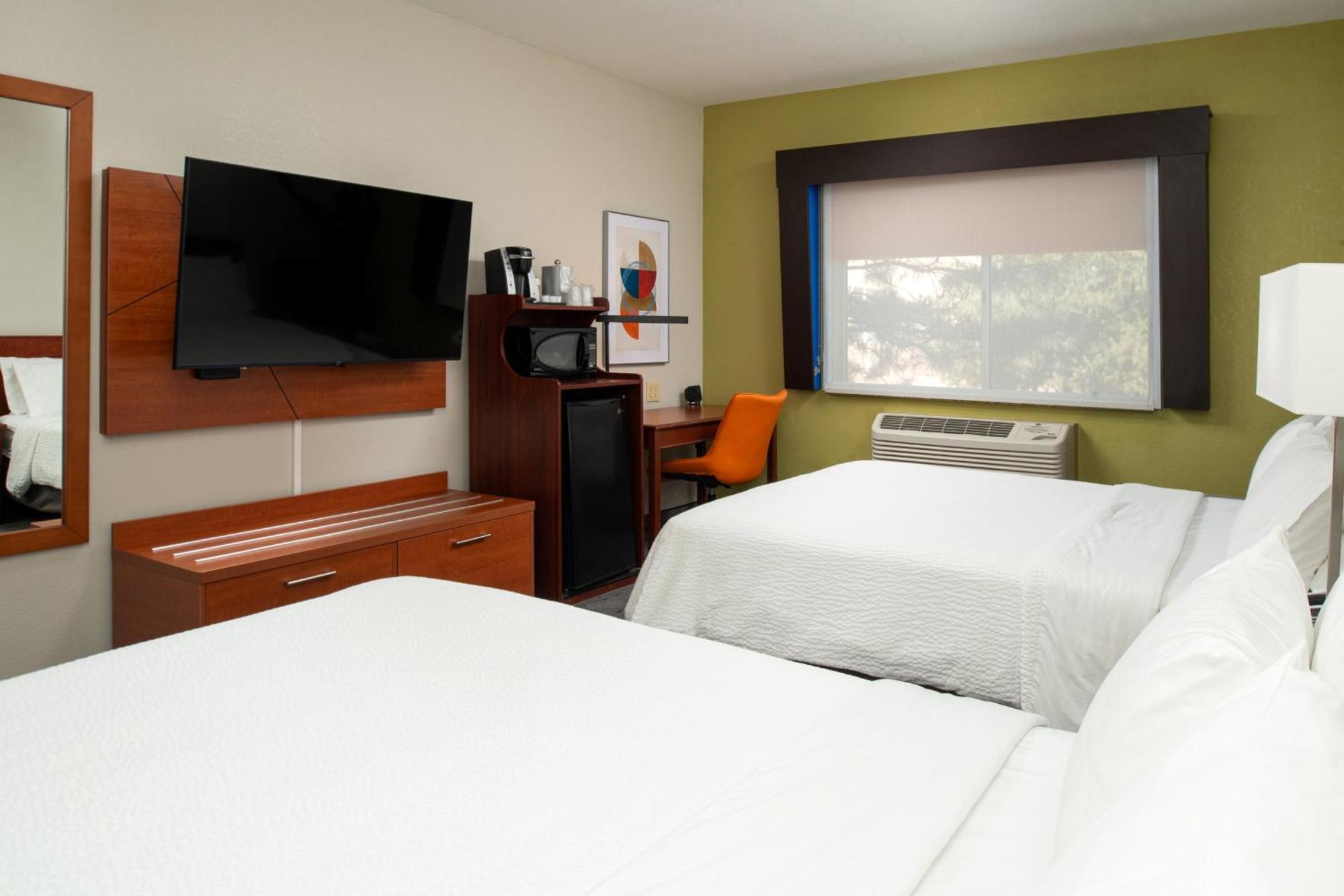 Holiday Inn Express Hotel & Suites Farmington By Ihg Eksteriør bilde