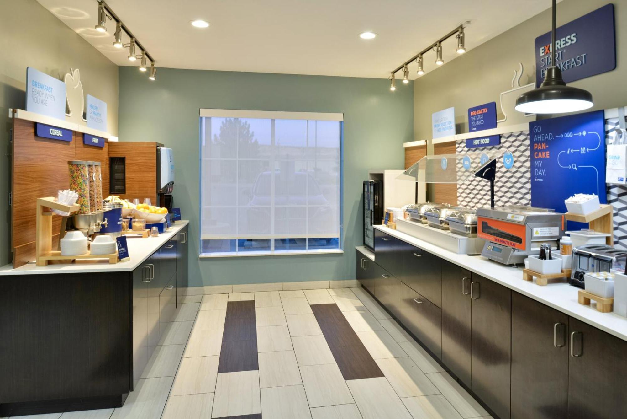 Holiday Inn Express Hotel & Suites Farmington By Ihg Eksteriør bilde
