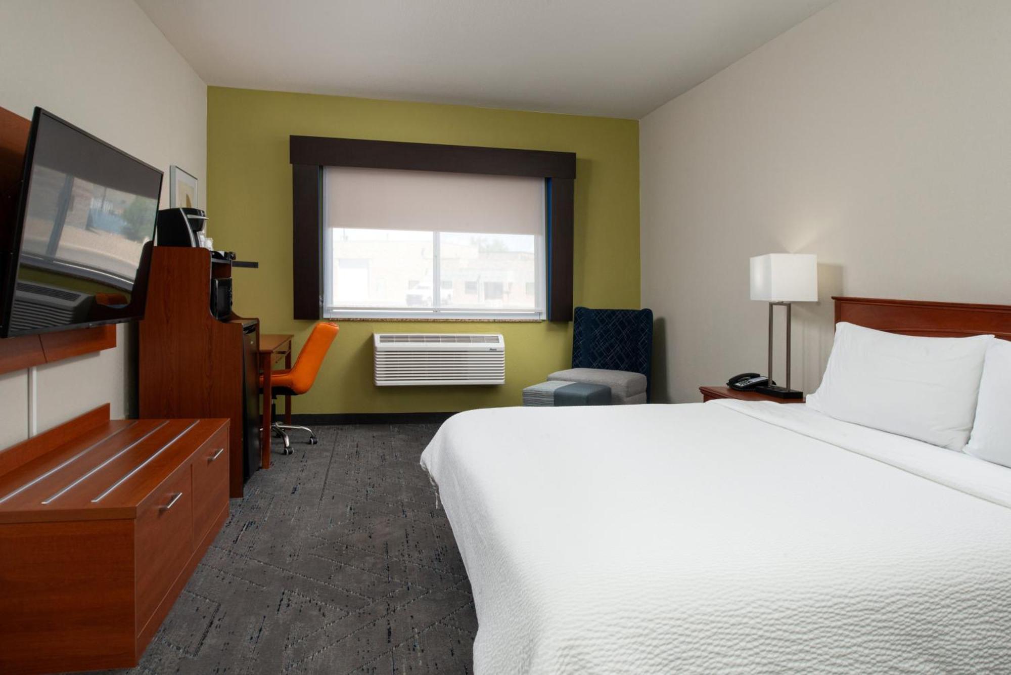 Holiday Inn Express Hotel & Suites Farmington By Ihg Eksteriør bilde