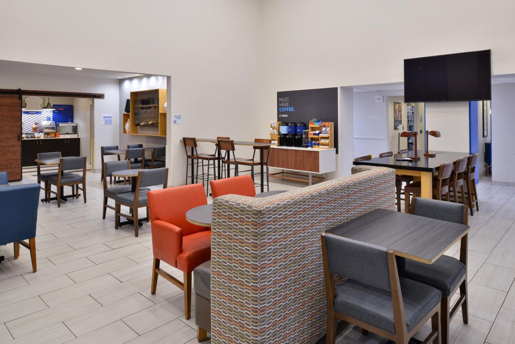Holiday Inn Express Hotel & Suites Farmington By Ihg Eksteriør bilde